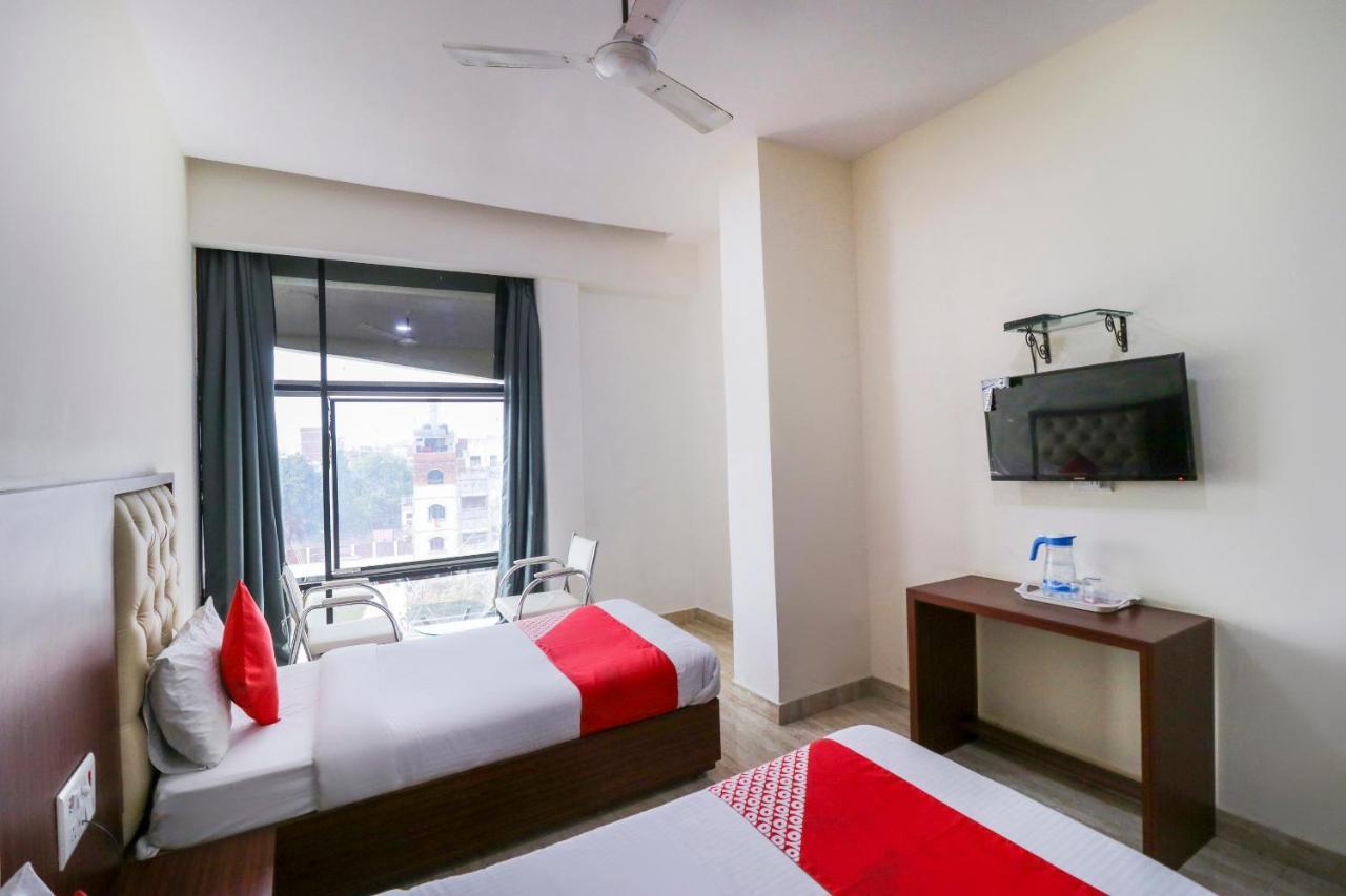 Oyo Flagship 69860 Mastana Palace Hotel Varanasi Exterior photo