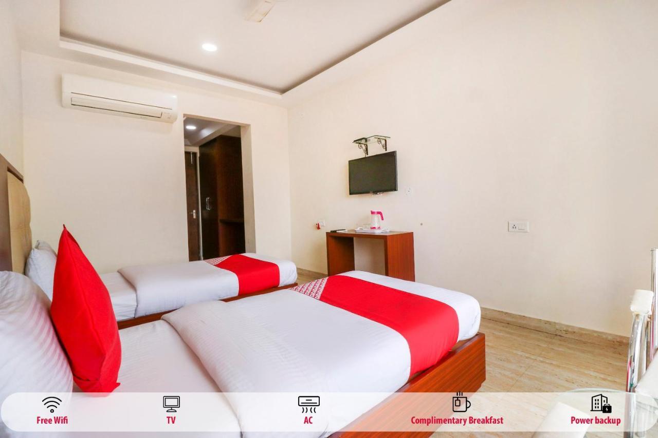 Oyo Flagship 69860 Mastana Palace Hotel Varanasi Exterior photo